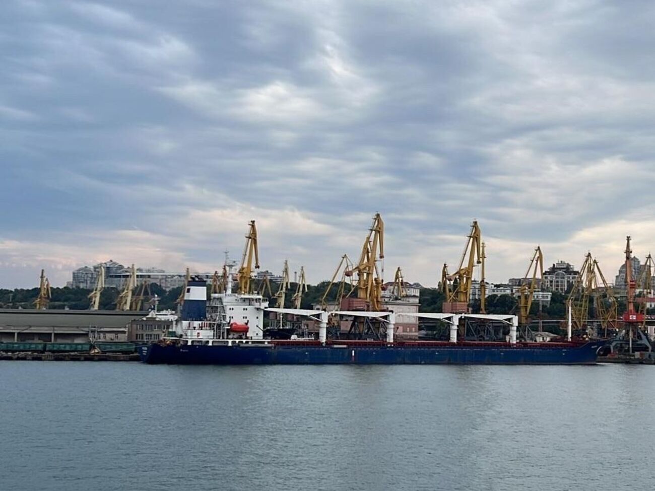 Зараз до вивезення зерна готові два порти &ndash; в Одесі та Чорноморську