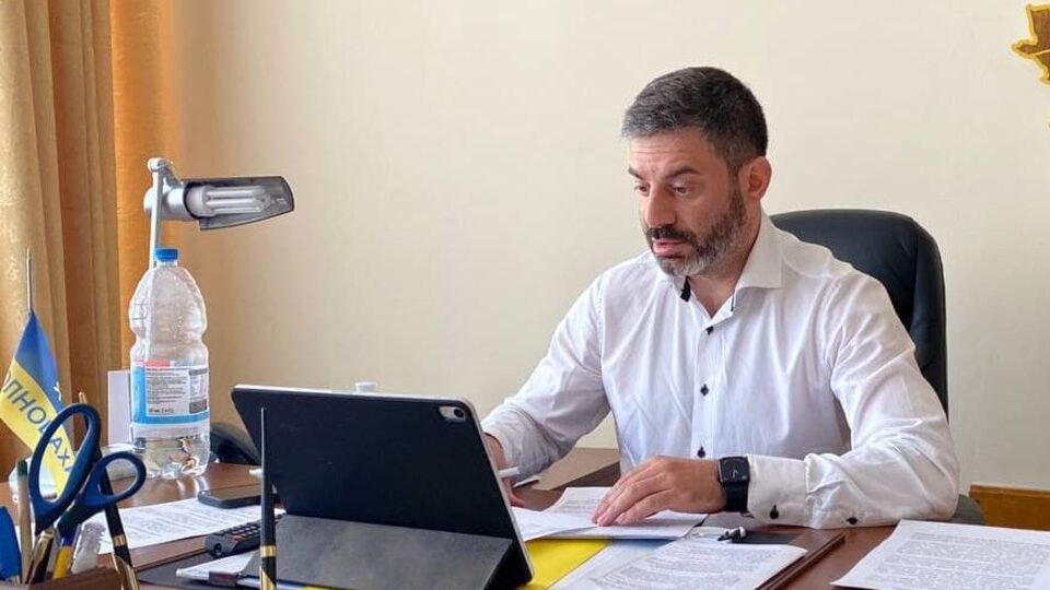 Лубинец отметил, что в Оленовку не пускают и его