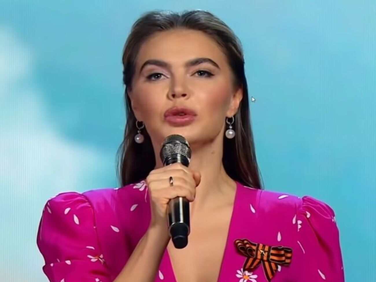 По данным Пономарева, Кабаева Путину "хороший друг", а не жена