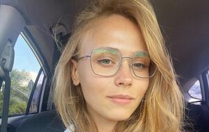 Анна Кошмал занимается волонтерской деятельностью в пользу ВСУ