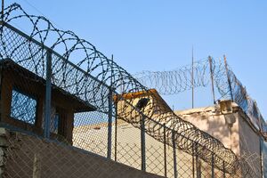 Окупанти привезли до Оленівки "експертів"