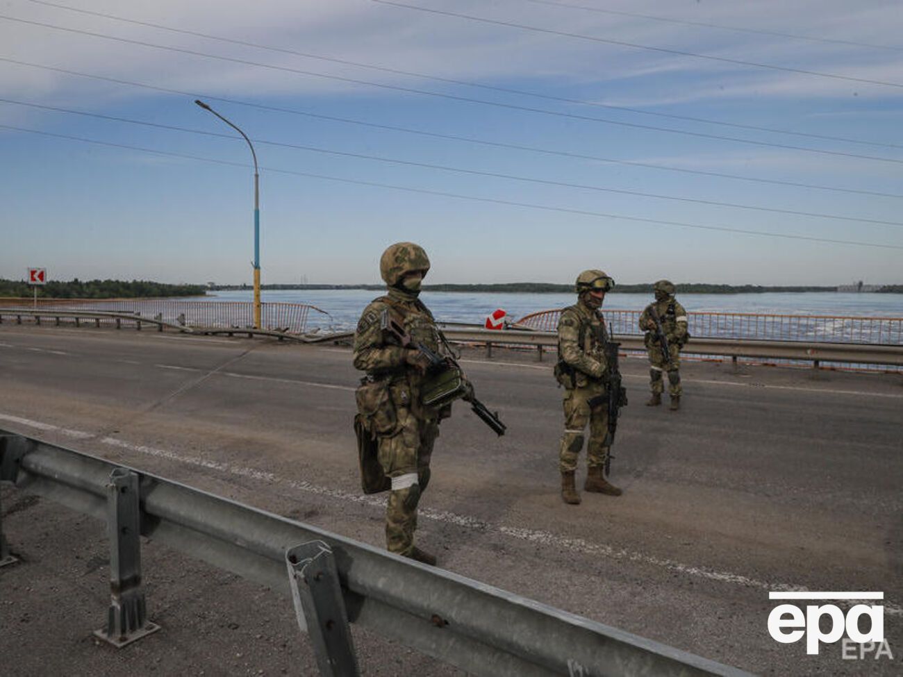 Міст тепер непридатний для використання, повідомили в ОК "Південь"
