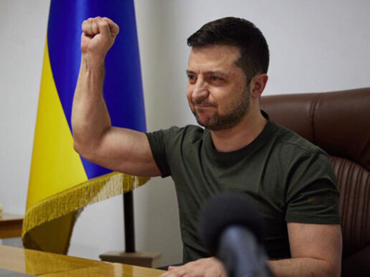 Зеленський має дати відповідь на петицію про зняття заборони на порнографічну діяльність в Україні