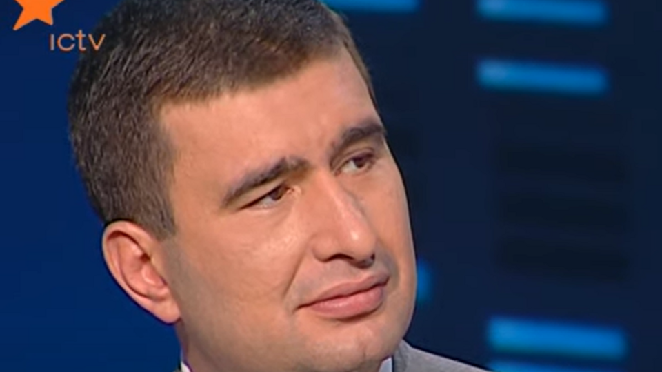 Марков, за даними слідства, підтримує російських окупантів