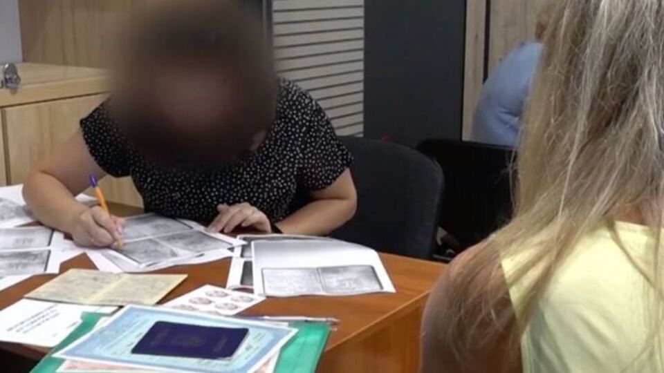 РосСМИ пытаются усложнить задачу украинским правоохранителям, которые устанавливают личности коллаборантов