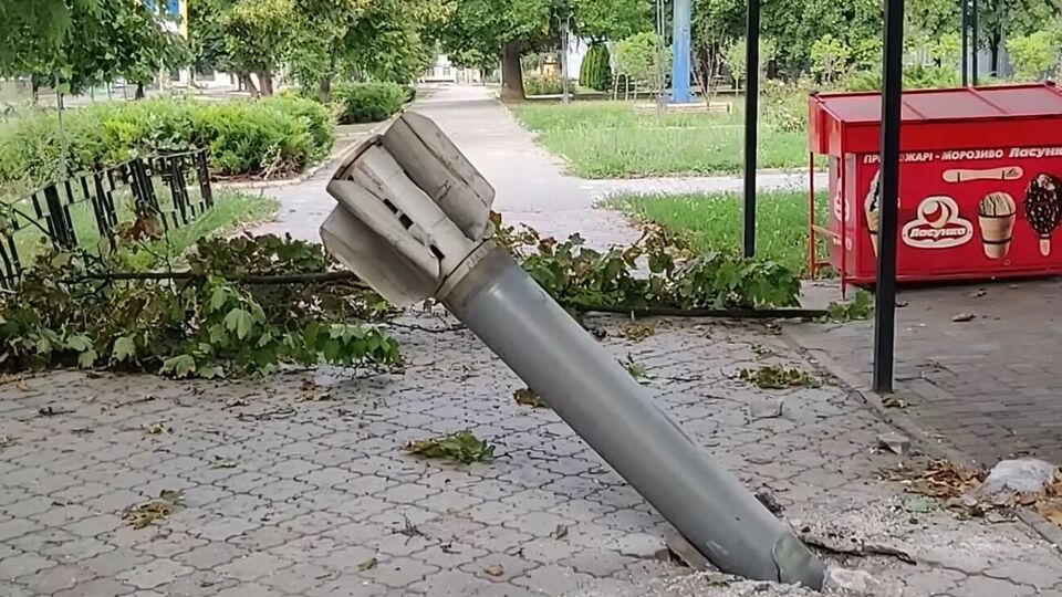 Один із фрагментів снаряда окупантів упав поряд із супермаркетом, зазначив Кириленко