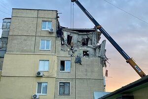 Унаслідок обстрілу в Нікополі пошкоджено понад 40 багатоповерхівок