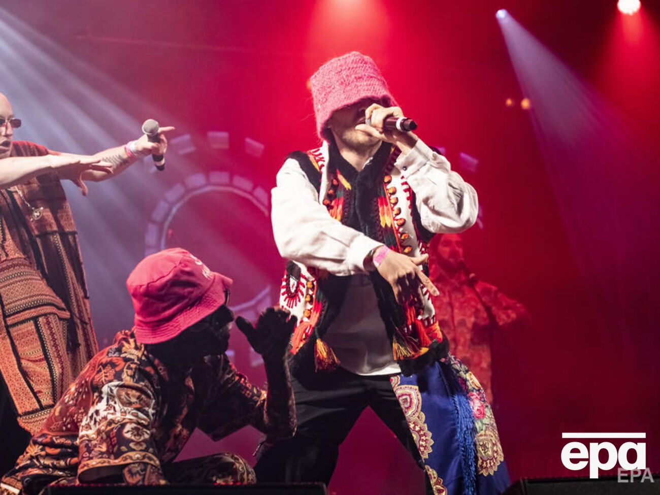 Kalush Orchestra:&nbsp;Должны были выступать через месяц на одном фестивале, и тут вдруг поставили на него какую-то российскую певицу&nbsp;&ndash; и это полная&nbsp;шляпа