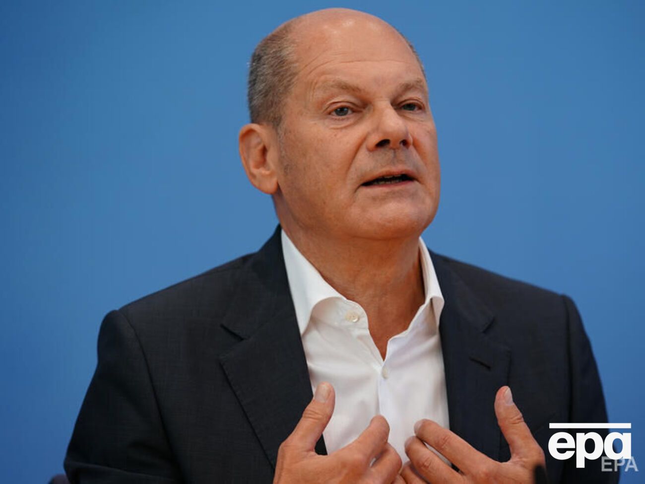 Шольц: Война требует от Германии принятия "далеко идущих решений"