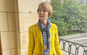 Унижение Орбана не волнует Путина, ему главное, чтобы тот кричал о вреде санкций. Нам нужно помочь Венгрии слезть с нефтяной иглы