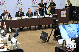 У зустрічі взяли участь представники 26 країн, перед ними в онлайн-режимі виступив Зеленський