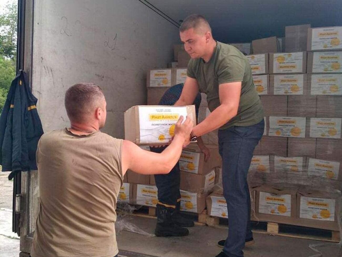 Всего Фонд уже передал в Харьковскую область более 13 тысяч продуктовых наборов