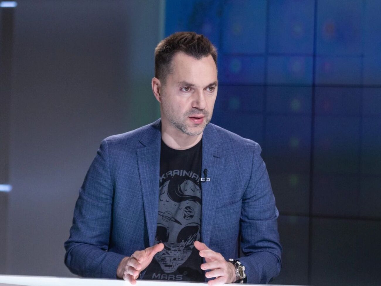 Арестович (на фото) рассказал Гордону версию Демченко о подписании Харьковских соглашений