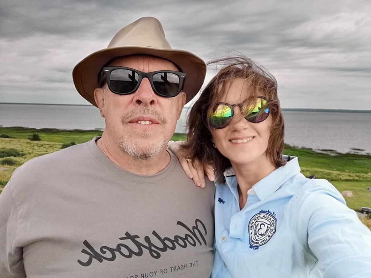 Макаревич познайомився з Кляйн, коли шукав екскурсовода Ефіопією