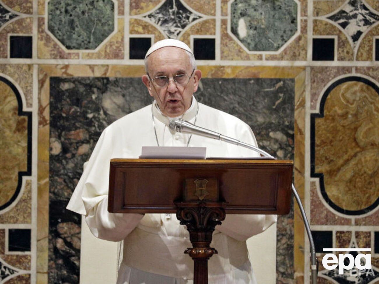 Папа римский призывал прекратить войну