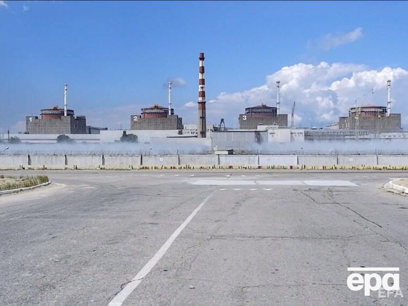 Запорожская АЭС работает под контролем российских оккупантов