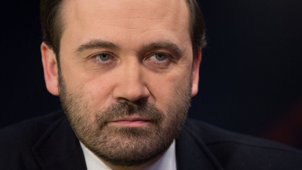 Пономарьов зазначає: Путін намагається воювати так, щоб українці вбивали українців