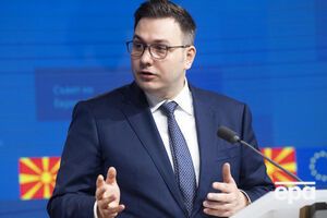 Ліпавський: Під час російської агресії, декларовані межі якої постійно зміщуються, про звичайний туризм громадян Росії не може бути й мови