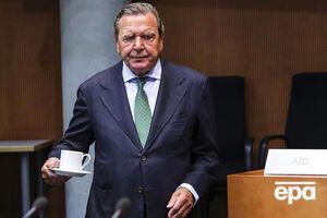 Фельдгузен отметила, что немцы понимают Шредера все меньше