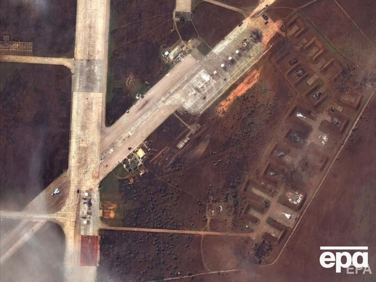 Взлетная полоса осталась целая, отметил Игнат