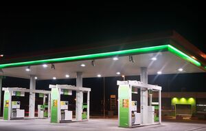 Военные России захватили и уничтожили 11 АЗС в Херсонской области, отметили в ОВА