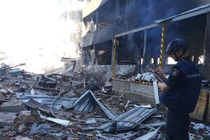 Окупанти обстрілюють і завдають ракетних ударів по Харківській області