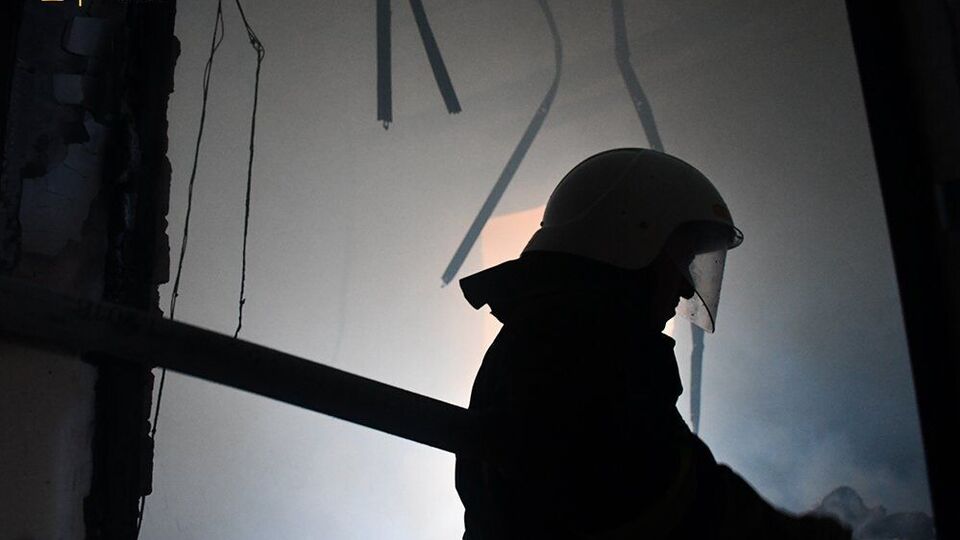 Співробітники ДСНС деблокували тіло загиблого