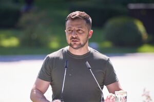 Мовчання людей наближається до рівня співучасті, зазначив Зеленський