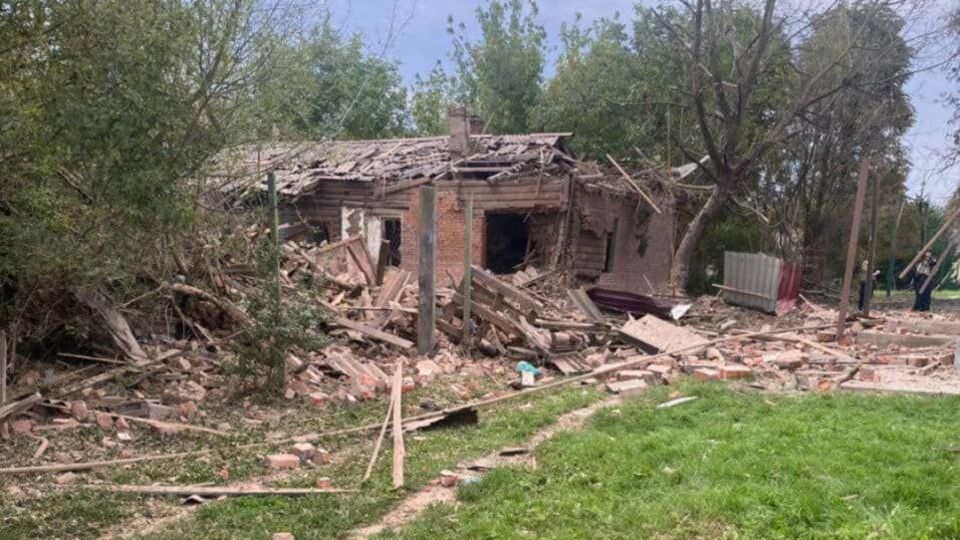 Окупанти били по Харківській області ракетами й обстрілювали з артилерії, поранено трьох жителів