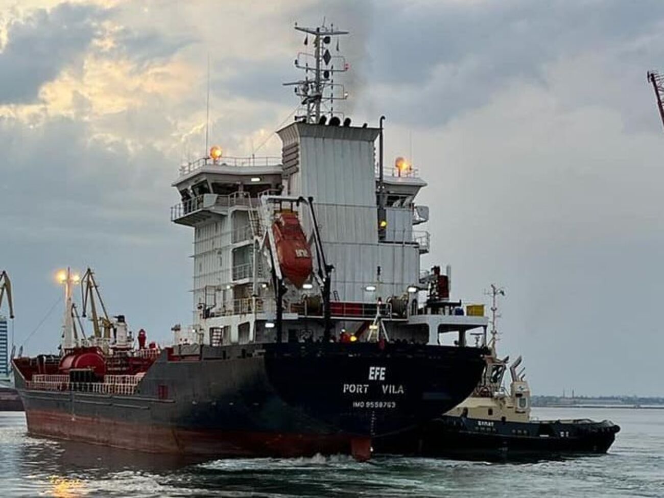 Морской зерновой коридор продолжает действовать
