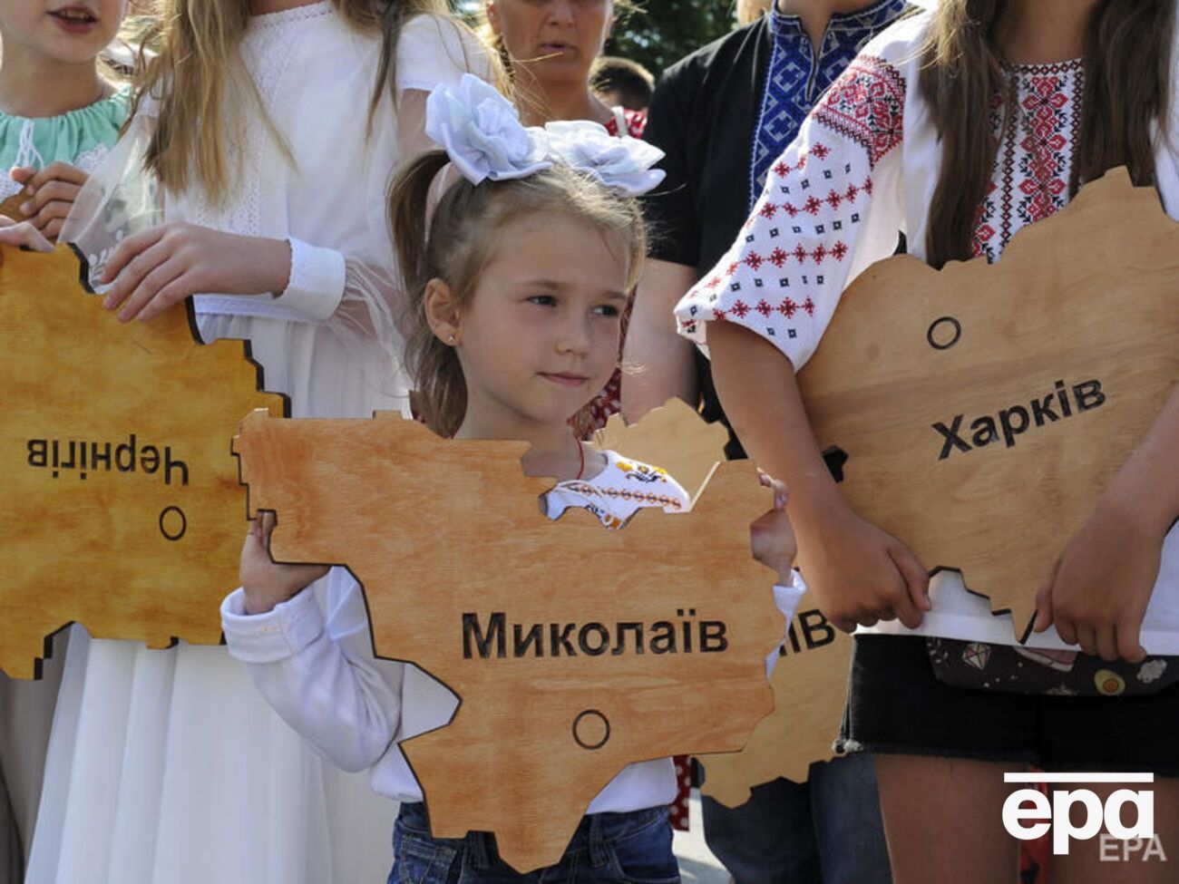 ЮНІСЕФ зупиняє приймати заявки на допомогу для внутрішньо переміщених осіб в Україні