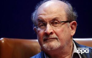 Иран не взял на себя ответственность за покушение на Рушди