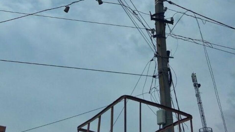 Без світла поки що залишається 83 тиc. будинків у Донецькій області й майже понад 350 будинків у Дніпропетровській області