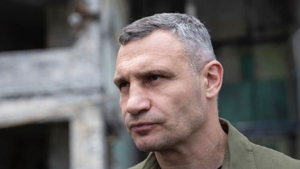 Кличко про позбавлення політиків та бізнесменів українського громадянства: У цьому випадку виглядає так: ми у цього заберемо, а цим поки залишимо, щоб були слухнянішими