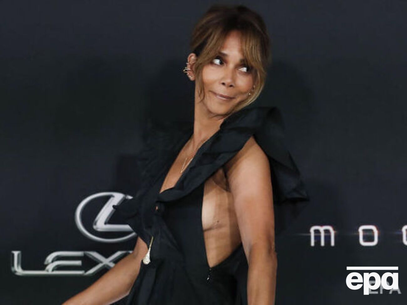 Берри&nbsp;родилась 14 августа 1966 года в американском Кливленде