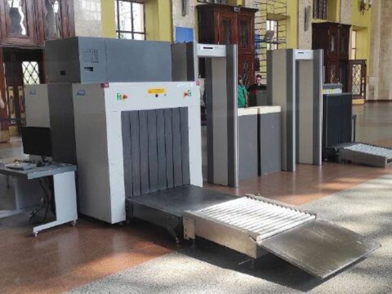 В "Укрзалізниці" просят&nbsp;пассажиров приезжать на вокзал как минимум за час до отправки поезда