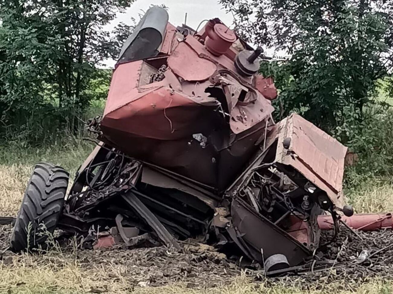 На полі біля села Грабовське підірвався комбайн, розповів Живицький
