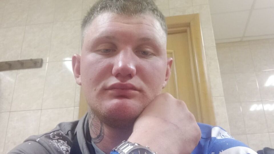 Фролкін відібрав телефон у жителів Андріївки в Київській області. Він зізнався у вбивстві цивільного в цьому населеному пункті