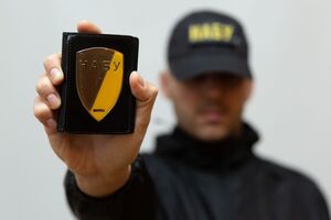 Детективы НАБУ расследовали действия бывшего прокурора по заявлению родственников владельца слитков