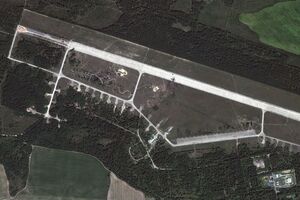 Аналіз ситуації на аеродромі у Зябрівці доводить, що ймовірність ракетного обстрілу території України зберігається, зазначила група "Беларускі Гаюн"