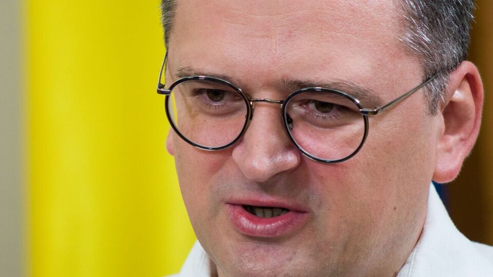 Кулеба: Були люди – історія їх розсудить, – які проривалися до президента і намагалися йому цю версію про розвідняк донести