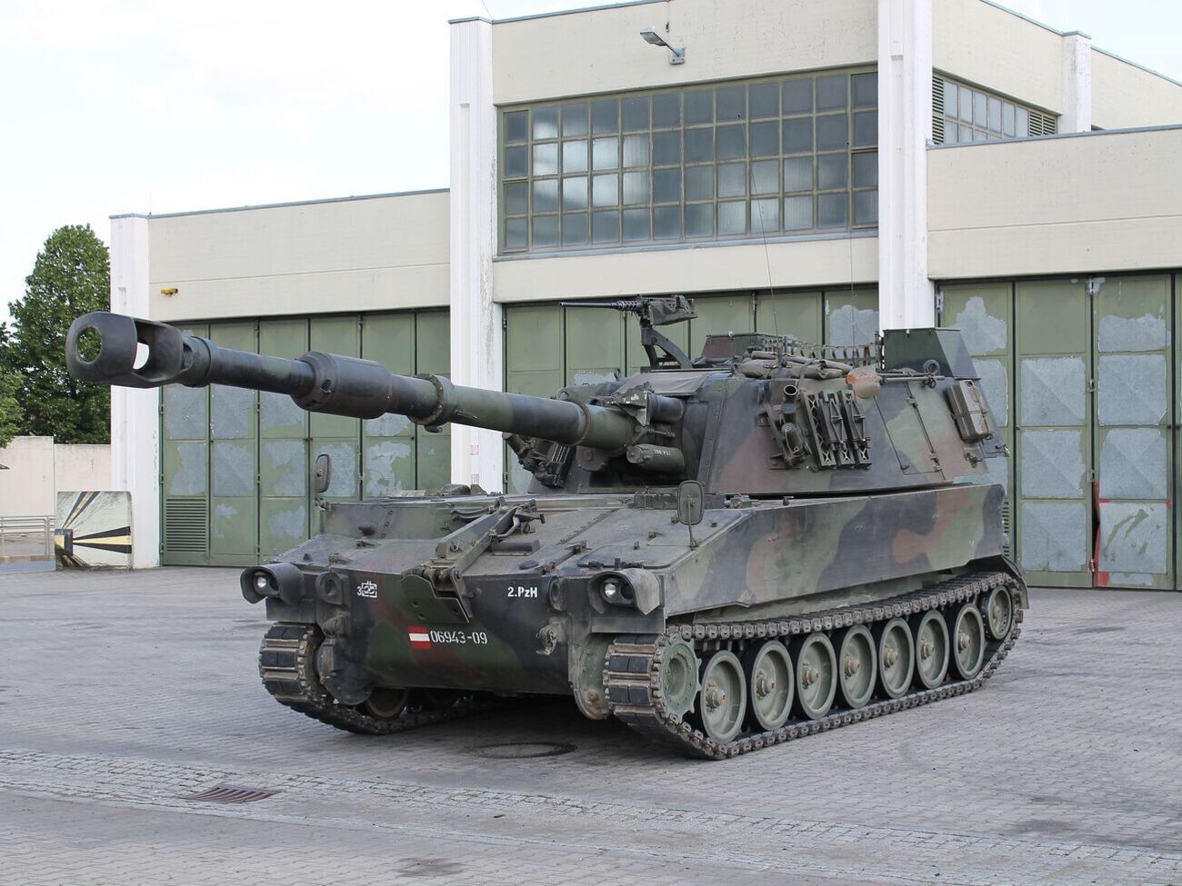 САУ M109, прибывшие в Украину из Латвии, уже показывают результаты на поле боя, отметил Резников