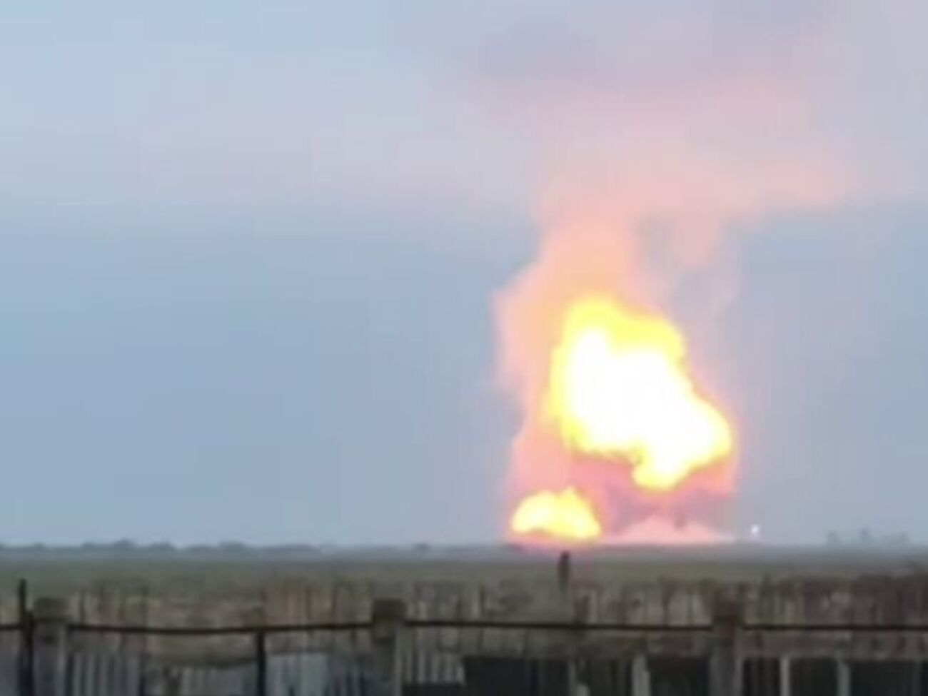 Взрывы попали в кадр