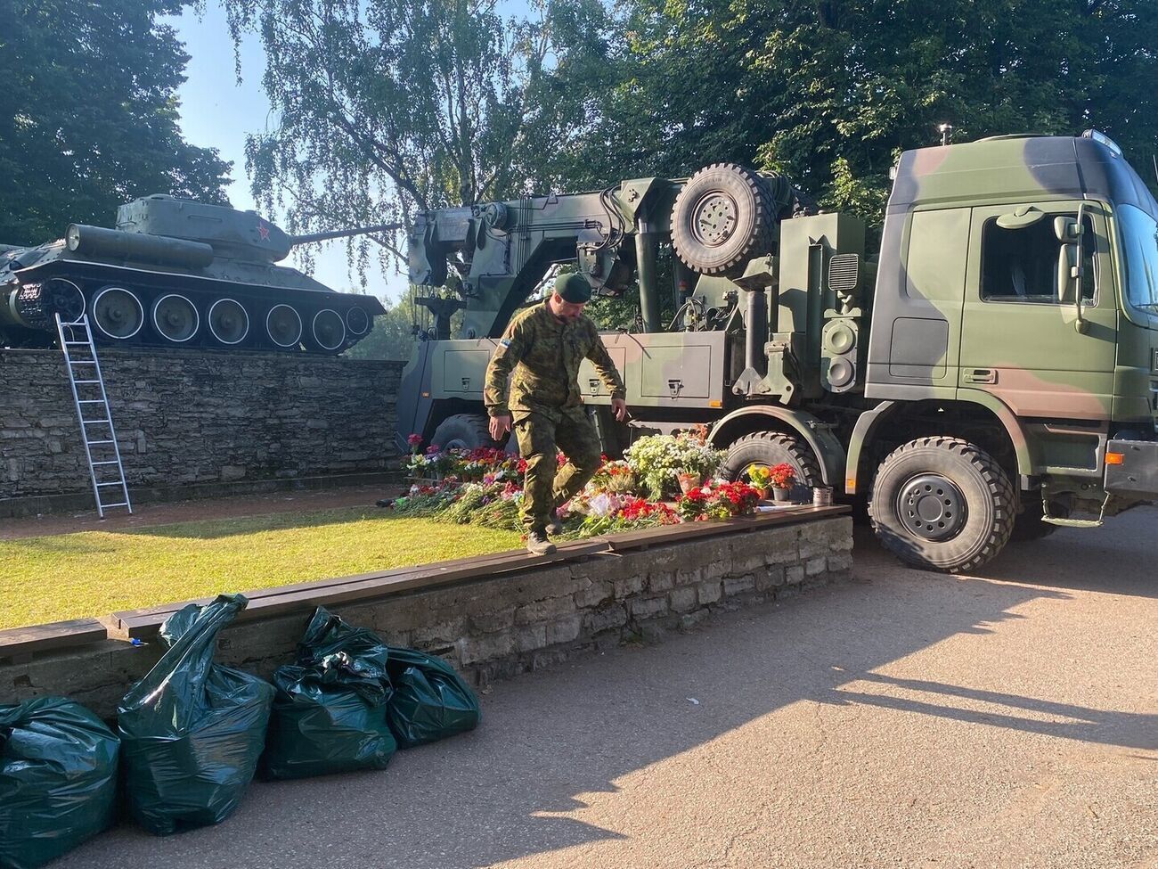 Естонія демонтує сім радянських пам'ятників