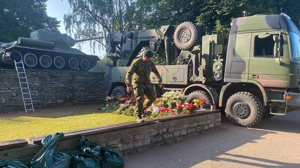 Естонія демонтує сім радянських пам'ятників