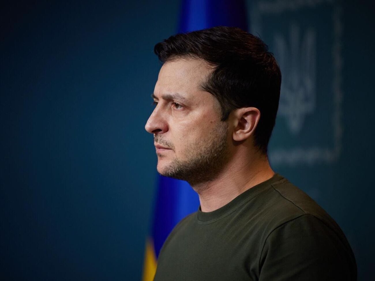 Зеленский отказался снять запрет на выезд мужчин за границу во время войны