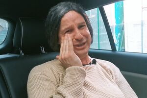 Великий в образе россиянки: Ладно, мы бомбим Украину из Крыма, но зачем бомбить в ответ?