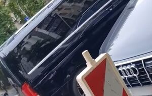 В материале Bihus.info упоминаются Audi (на скриншоте) и Jaguar