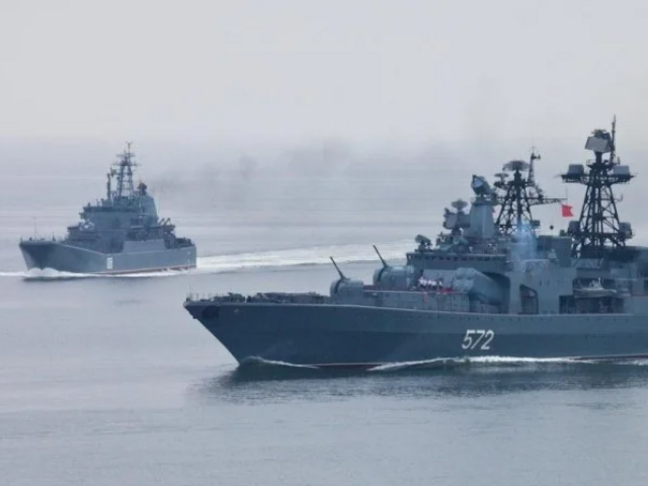 Кораблі окупантів діють у Чорному морі під "прикриттям" Криму