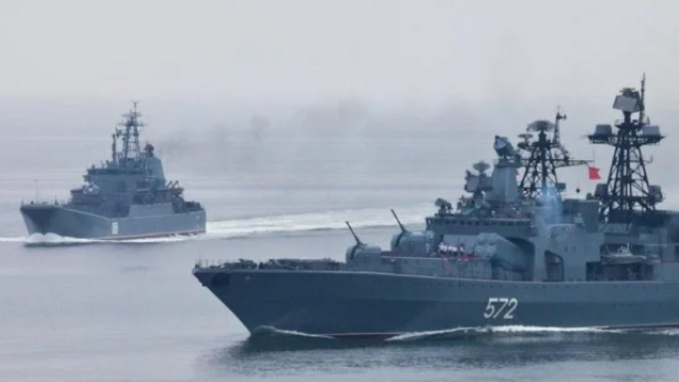 Кораблі окупантів діють у Чорному морі під "прикриттям" Криму